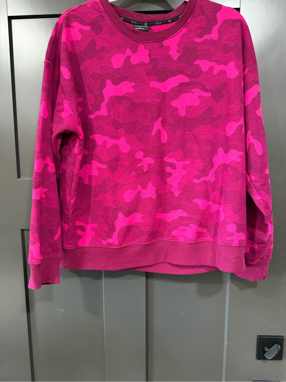 ZELOS Fuchsia Camo Crewneck Top